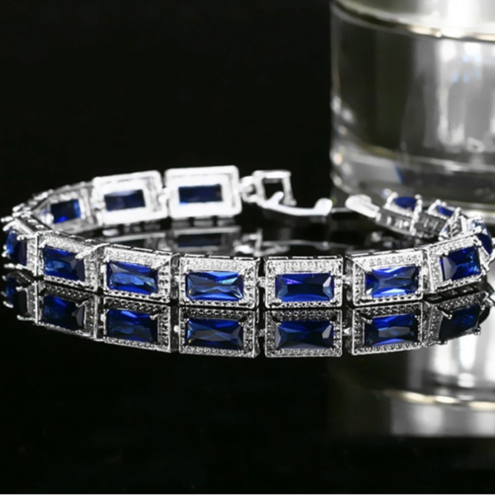 Gorgeous Blue Sapphire bracelet